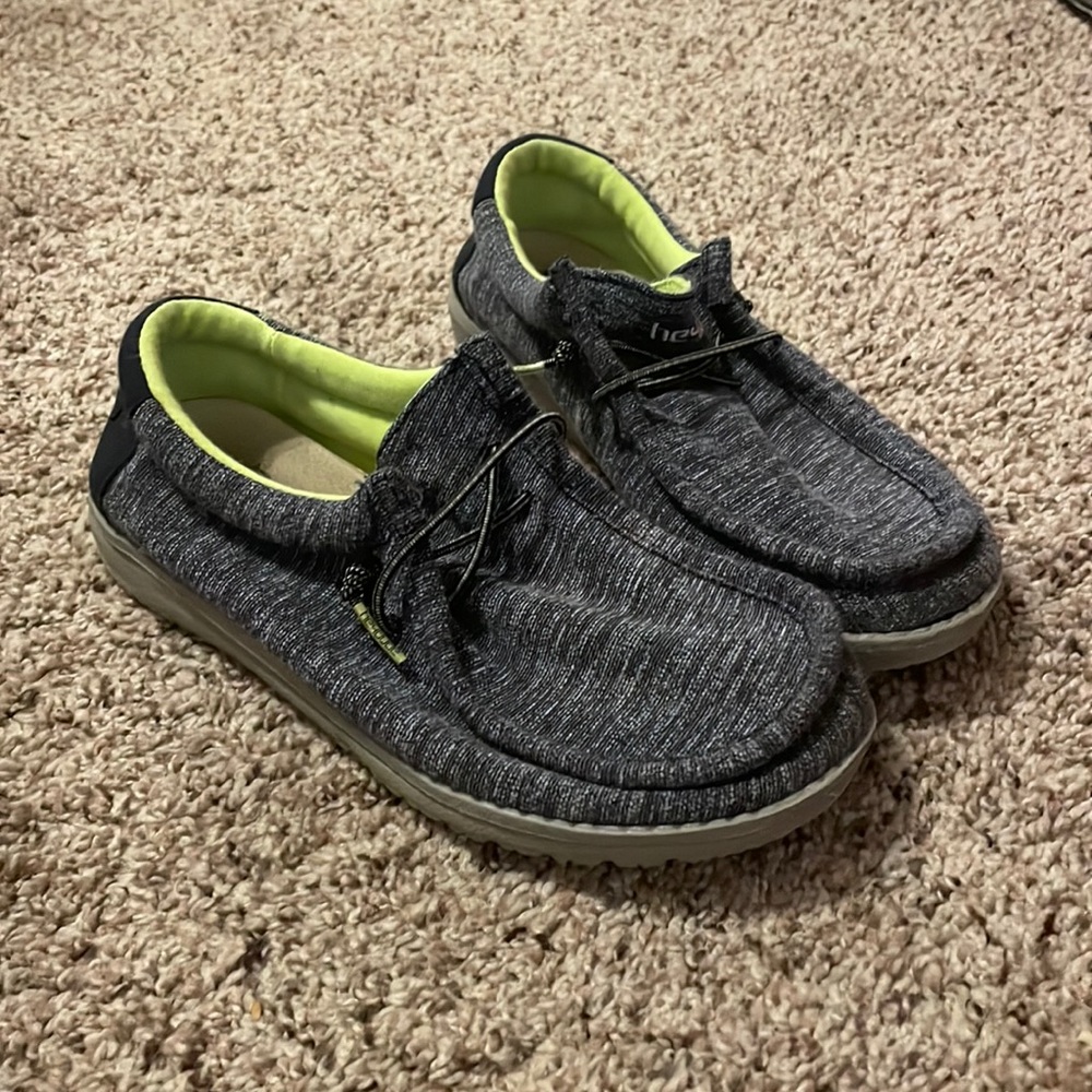 Heydudes for youth boys. ( size 3.5)